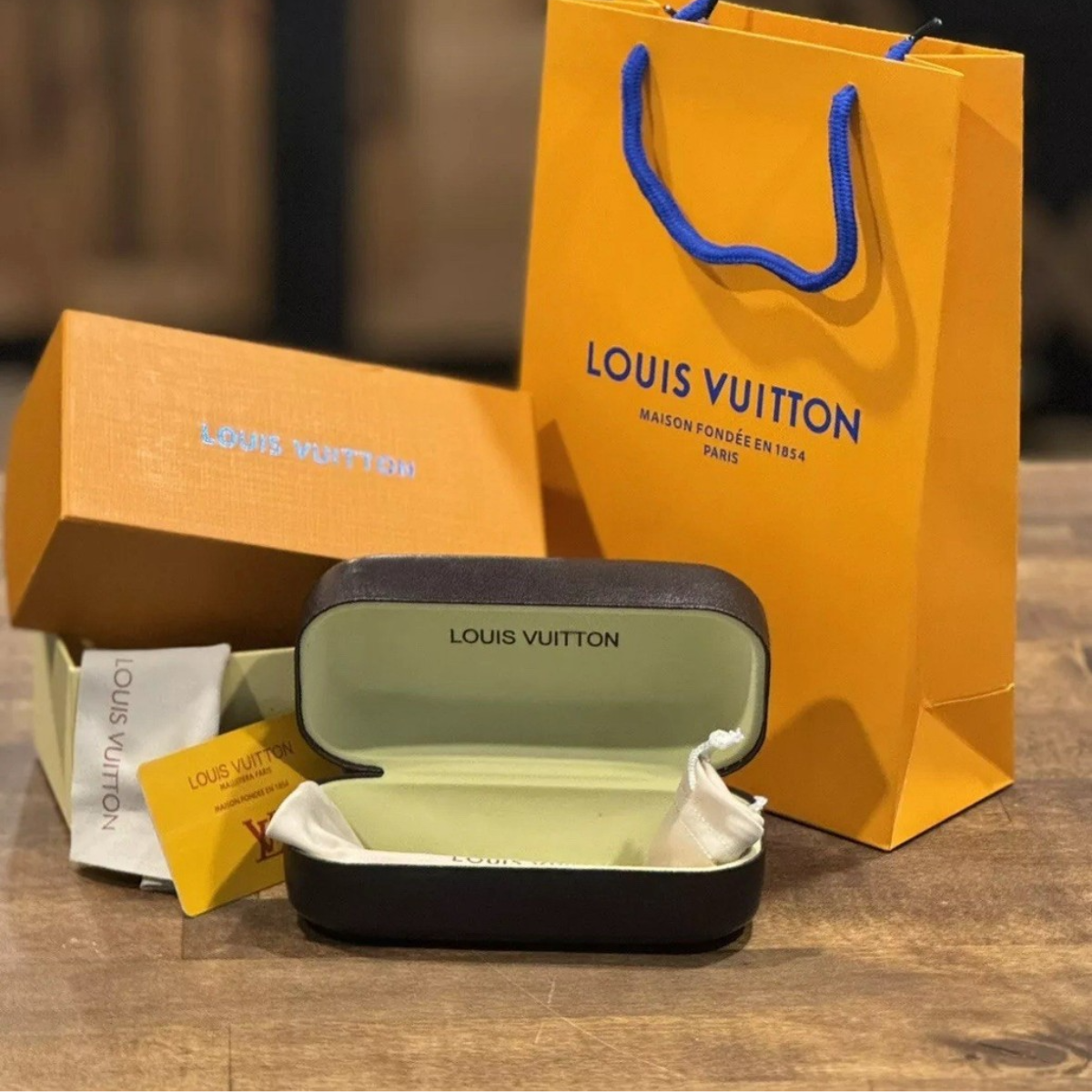 Étui et accessoires